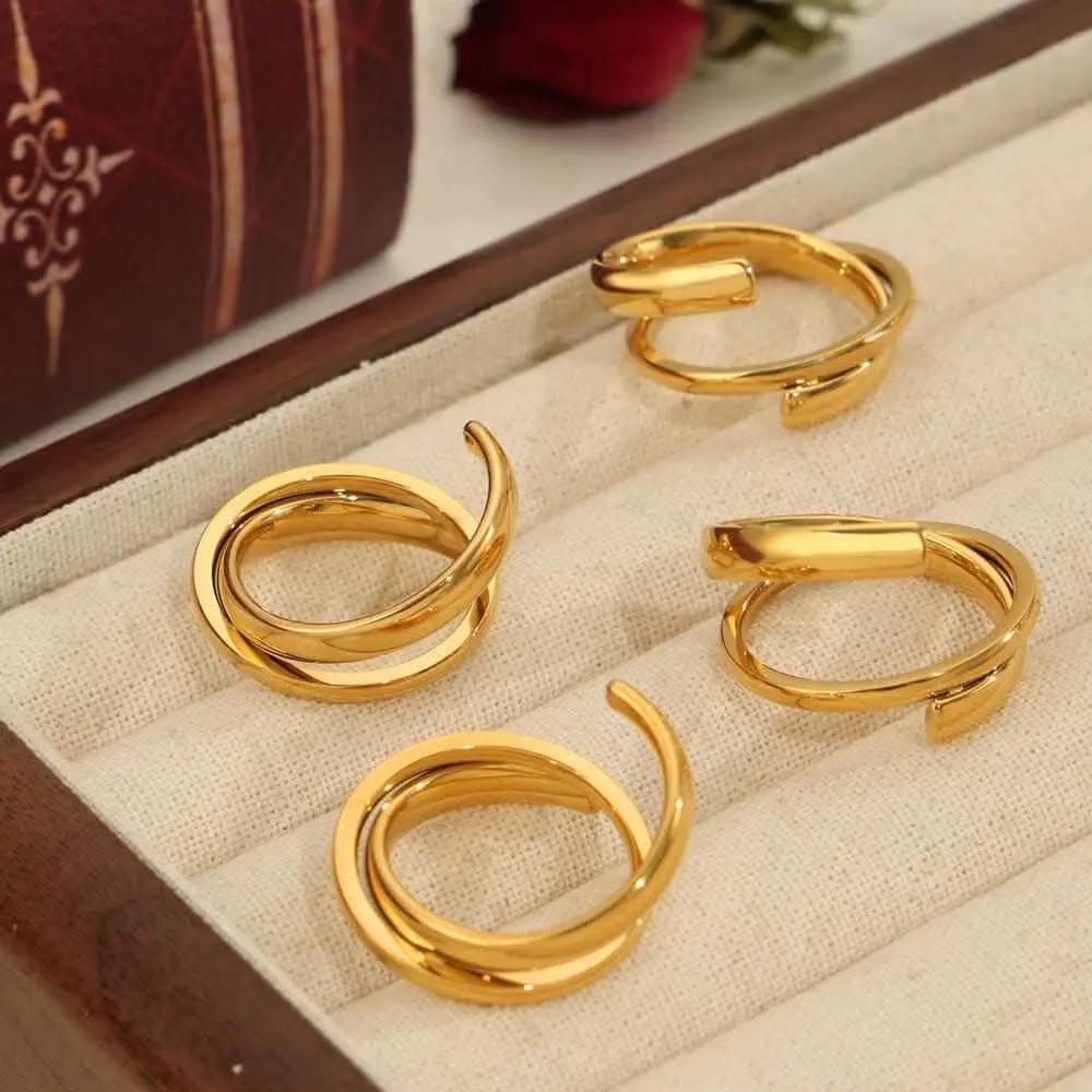T-Shirts Trendsi Gold-plated titanium steel ring