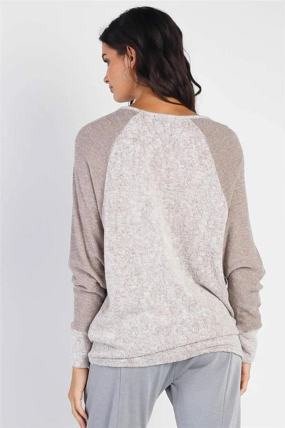 Women's Long Sleeve T-Shirt Everyday Long Sleeve Tee - Soft & Comfy - Women's Heather Grey