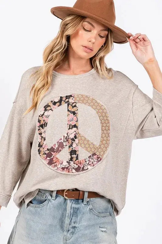 T-Shirts Trendsi SAGE+FIG Floral Top Women's Casual Round Neck Tee - Soft & Comfy