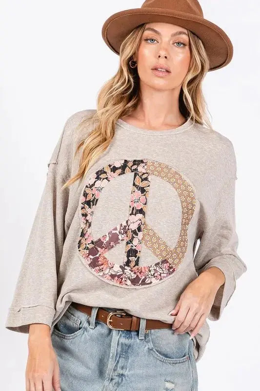 T-Shirts Trendsi SAGE+FIG Floral Top Women's Casual Round Neck Tee - Soft & Comfy